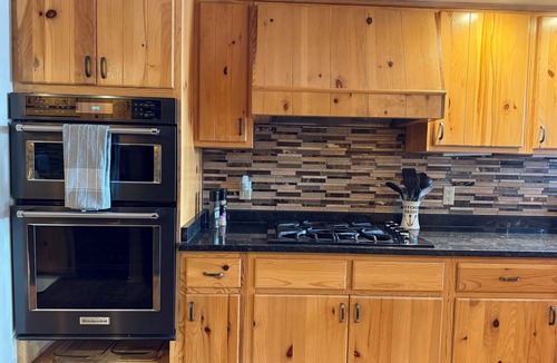 Augusta House | Gorgeous Lake Eau Claire home!