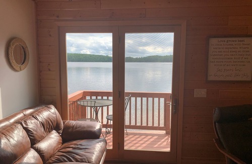 Brill Cabin | Gorgeous New 2BR Family Beach Retreat with Paddle Boat