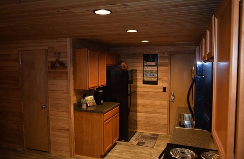 Grand Rivers Condo | Grand Rivers, KY - Unit A - Cozy getaway with Cabin Charm near KY & Barkley Lake