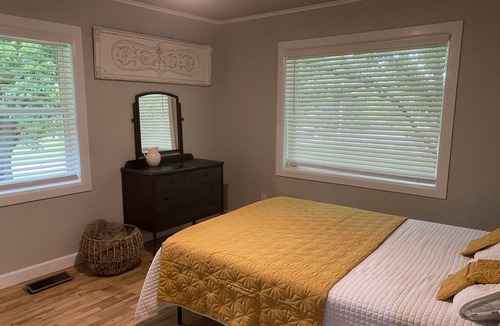 Greenwood House | Greenwood AR Adorable Cottage