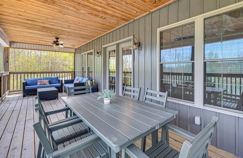 Cub Run Cabin | Group Escape 3 Mi to Nolin Lake! Fish, Hike & Boat