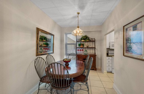 Pensacola Beach Condo | 🌴Gulf front-Gulf Views-Balcony-2BR Sans Souci 401🌴