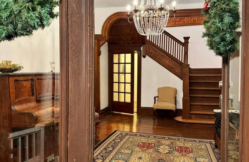 Evansville Apartment | Halloween Suite/2BD/1BA Apt in Holiday House