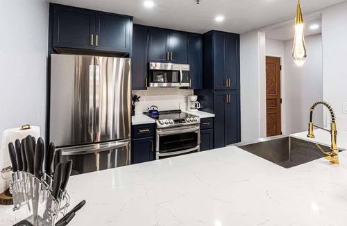 Avalon Condo | Hamilton Cove With Zero Steps and Golf Cart