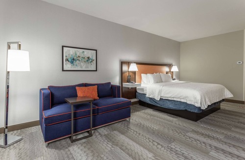 Jefferson City Hotel | Hampton Inn Jefferson City at Capital Mall