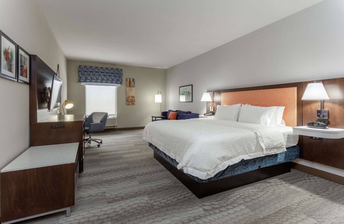 Jefferson City Hotel | Hampton Inn Jefferson City at Capital Mall