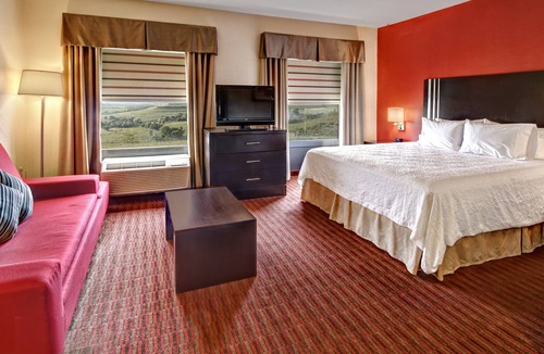 Lebanon Hotel | Hampton Inn & Suites Lebanon