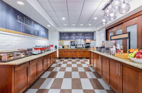 South Loop Hotel | Hampton Inn Suites Minneapolis St Paul Arpt-Mall of America