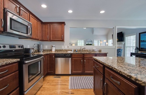 Lancaster Ski Chalet | Harbor Cottage Center Hill Lake