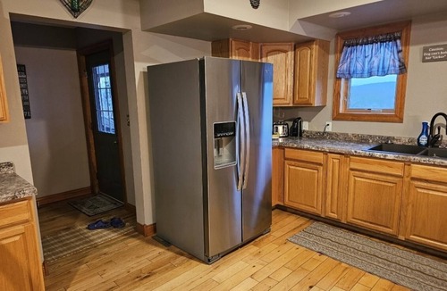 Richland Center Cabin | Heaven on the Hill nSleeps up to 25, prices based on 12 guests, events welcomed