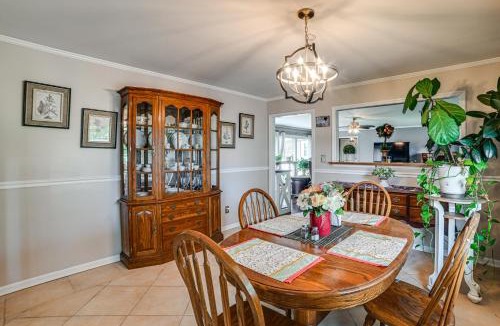 Oak Grove House | 'Hillbilly Paradise' Cabin Near Fort Campbell