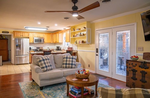 Oxford Cottage | Hillside Ranch Patio with BBQ Grill Walking Distance to Campus & Square.