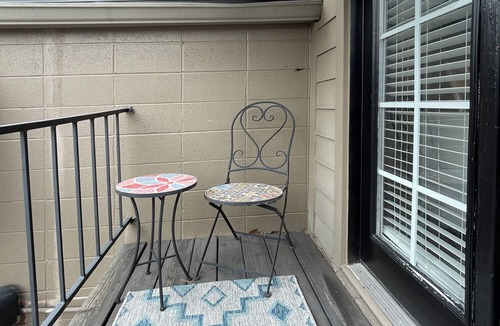 Hillwood House | Hillwood Lavish | Pet Friendly