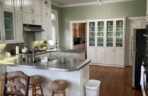 Magnolia House | Historic Charm Close to Everything
