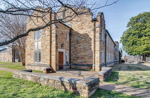 Music Row Apartment | Historic Converted Studio SPECTACULAR location