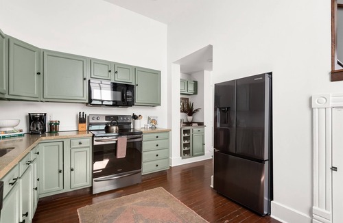 East End House | Historic Cottage in Walkable Five Points