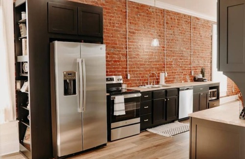Iuka Apartment | Historic Downtown King Lofts B
