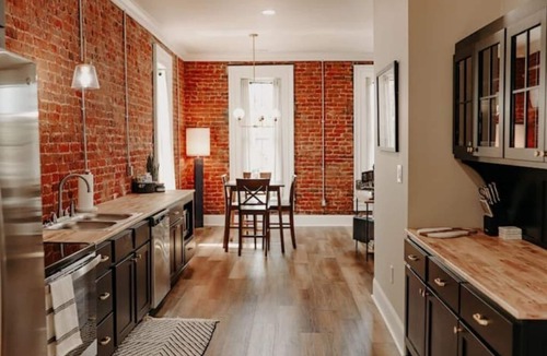 Iuka Apartment | Historic Downtown King Lofts B