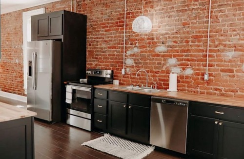 Iuka Apartment | Historic Downtown King Lofts C