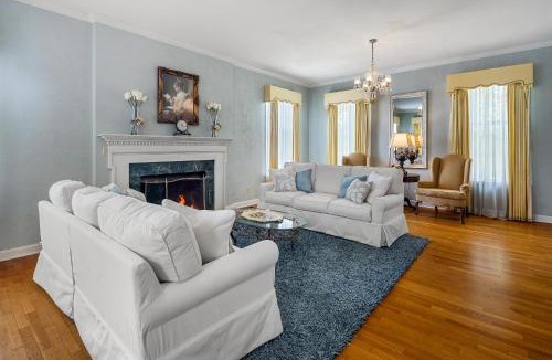 Fort Smith House | Historic Mansion-Blushing Rose