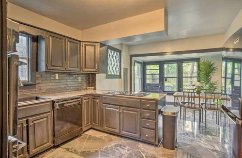 Central Gardens House | Historical Cozy Cottage