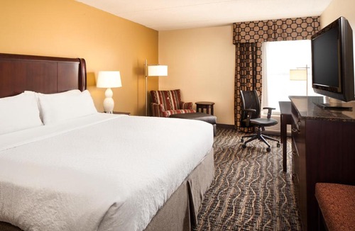 Downtown Dubuque Hotel | Holiday Inn Dubuque/Galena by IHG