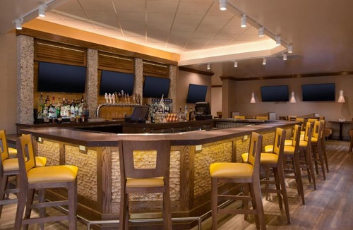 Downtown Dubuque Hotel | Holiday Inn Dubuque/Galena by IHG