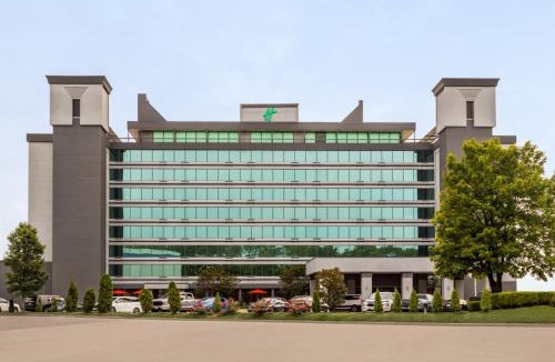 East Bank Hotel | Holiday Inn Nashville Downtown - Stadium by IHG