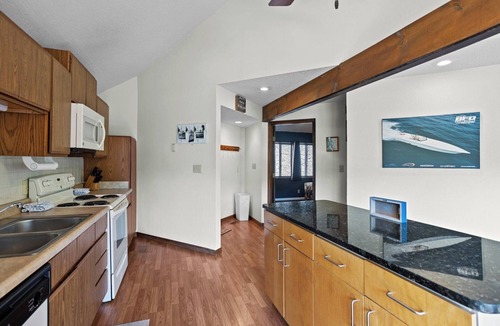 Osage Beach Villa | Holiday Shores 30 - Three Bedroom Villa, Sleeps 8