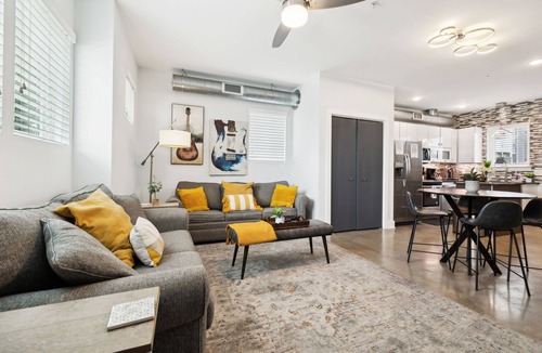Cleveland Park House | Home w/rooftop skyline views steps from Broadway!