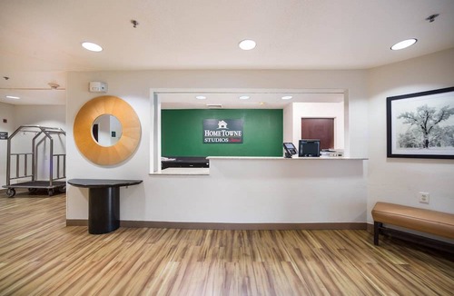 Airport Township Hotel | HomeTowne Studios by Red Roof St. Louis - Airport/ N Lindbergh