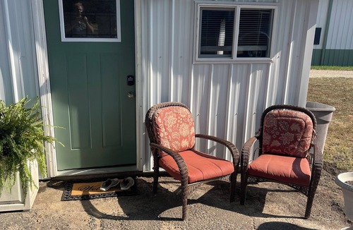 Rolla RV Rental | Horse retreat & RV right off I-44 with horse stable available. #2