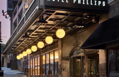 Downtown Kansas City Hotel | Hotel Phillips Kansas City, Curio Collection By Hilton
