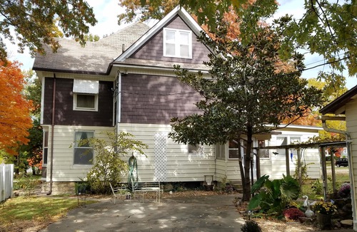 Baldwin City House | HOUSE - 1st & 2nd Floor 5 bedrooms, 2 BATHROOMS 4,000 sq ft NO use of 3rd floor