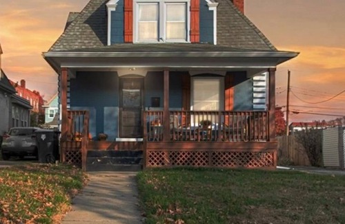 Midtown - Westport House | House in Midtown/Westport KC
