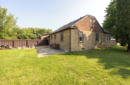 Chippewa Falls House | House that is connected to a BAR! On the UTV and Snowmobile trail!
