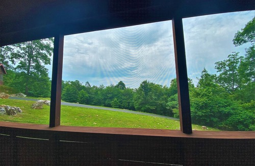 Mena Cabin | "If you're never at home and always alone, this Cabin is for you!" .Willie