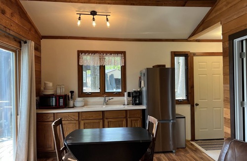 Holcombe Cabin | In the heart of nature! Romantic getaway!