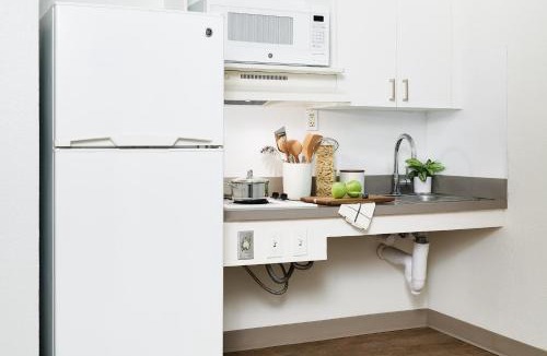 Hazelwood Hotel | InTown Suites Extended Stay St. Louis MO - Hazelwood