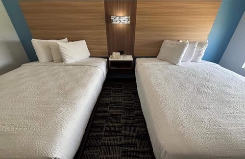South Jacksonville Hotel | Jacksonville Inn & Suites