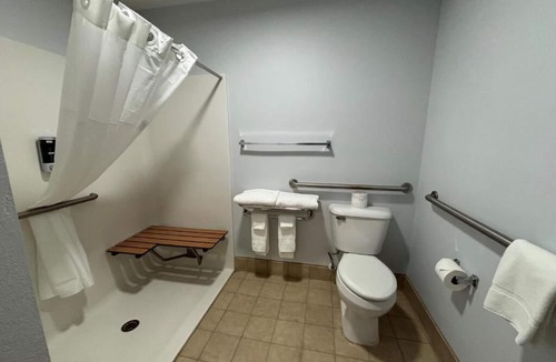 South Jacksonville Hotel | Jacksonville Inn & Suites