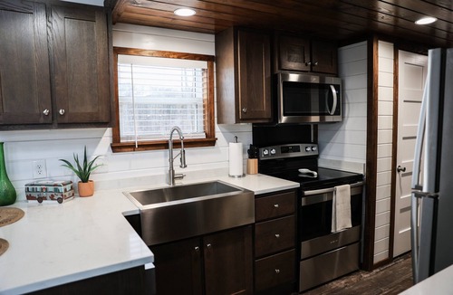 Dover Cottage | Joanie's Place 120 PGL