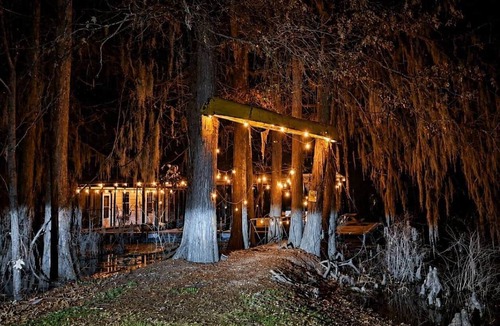 Uncertain Boat Rental | Keepin It Reel on Caddo Lake (Houseboat)