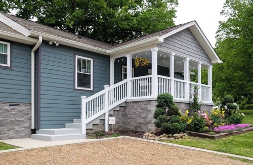 The Nations Cottage | Kimi's Cottage: Class & Character- 2 bedroom cottage in Nashville, TN