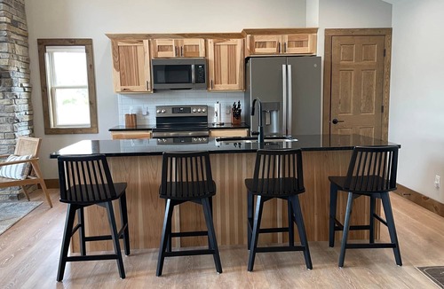 New Lisbon House | Kokomo Cabin: Cozy Fires, Family Fun & Lake Views