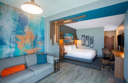 Oxford Hotel | La Quinta Inn & Suites by Wyndham Oxford