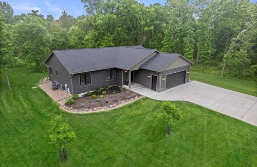 Rome House | LAKE ARROWHEAD GOLF DESTINATION, NEAR SAND VALLEY GOLF RESORT, ROME, WISCONSIN!