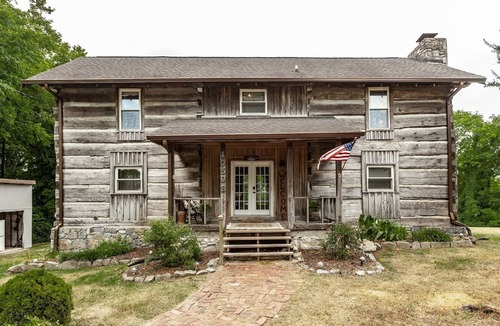 Gallatin Cabin | Lake Cabin |30 miles from Nashville
