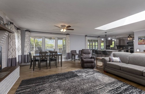 Wolf Creek House | Lakefront 5BR · Dock, Kayaks, Hot Tub & Beach