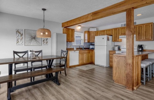Rocky Mount House | Lakefront Home, Private dock with Slide & Kayaks, located at the 5mm, Sleeps 10